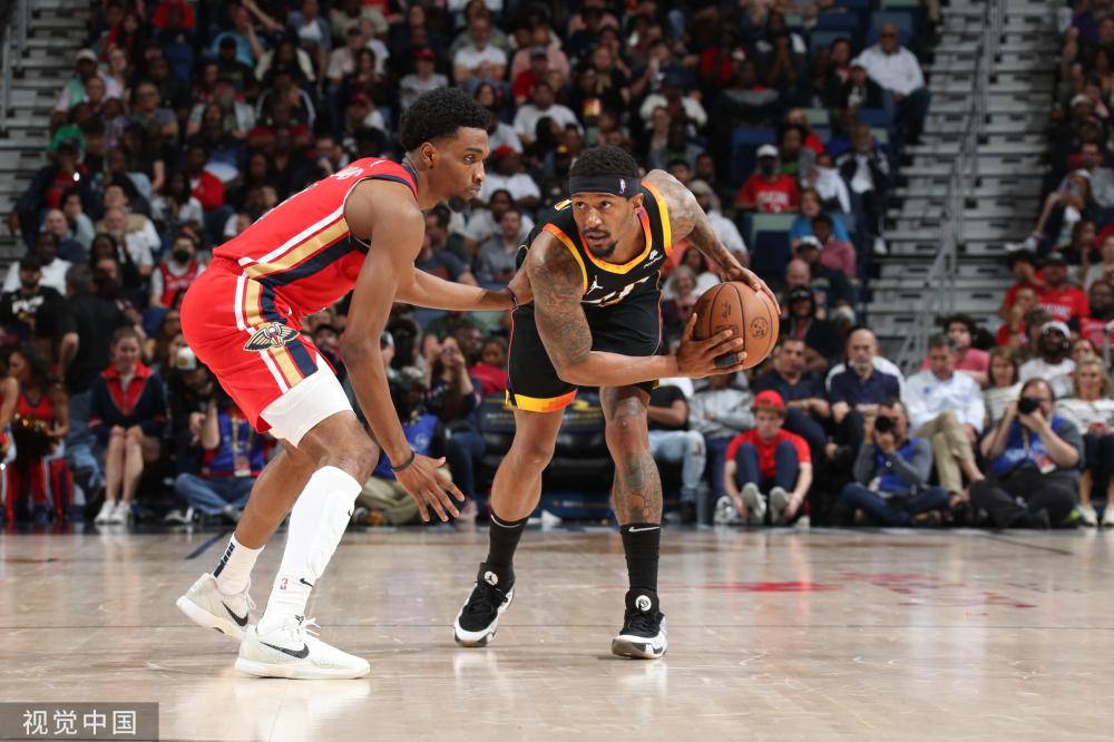 动历史性的 动历史性的