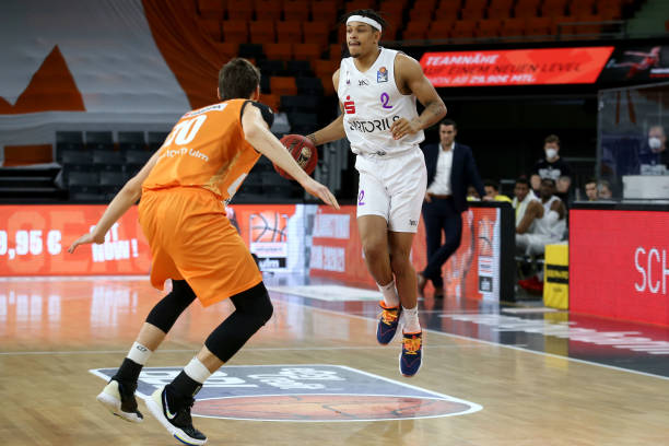 他以迅雷不 他以迅雷不