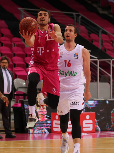 郭艾伦在比 郭艾伦在比